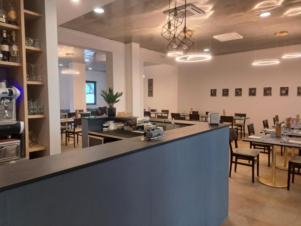 סניגליה Hotel Trieste מראה חיצוני תמונה