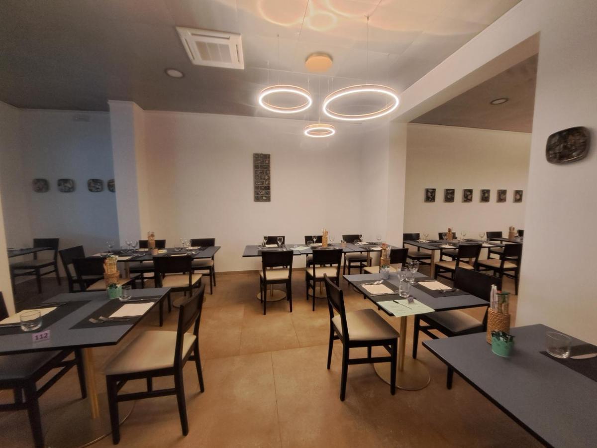 סניגליה Hotel Trieste מראה חיצוני תמונה