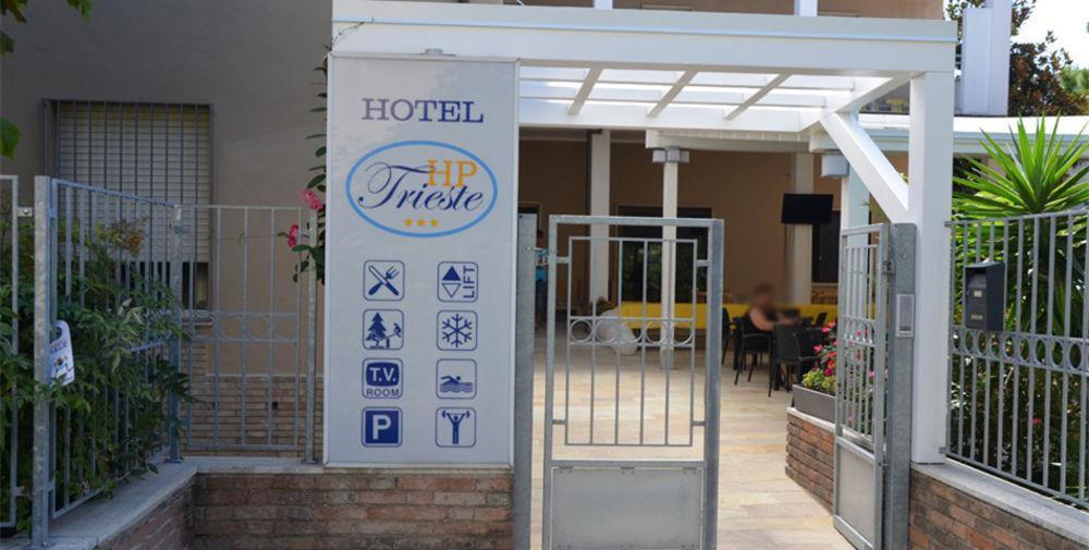 סניגליה Hotel Trieste מראה חיצוני תמונה