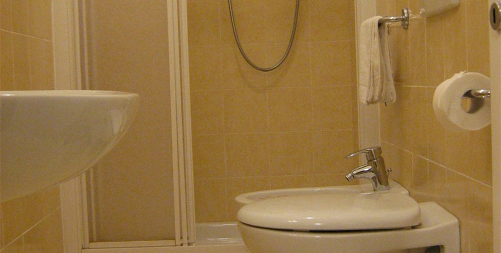 סניגליה Hotel Trieste מראה חיצוני תמונה